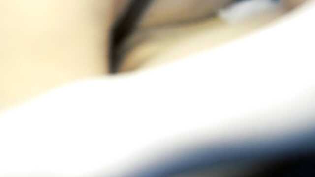 Na fotelu do gier wstawił współlokatorkę