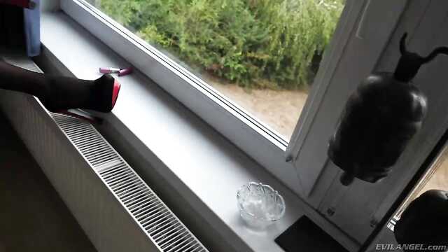 Wytatuowane papryki pieprzą dojrzałą blondynkę