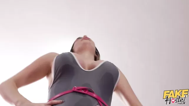 Көршісі воздодерил қоңыр шашты мүшесі жарықшақ