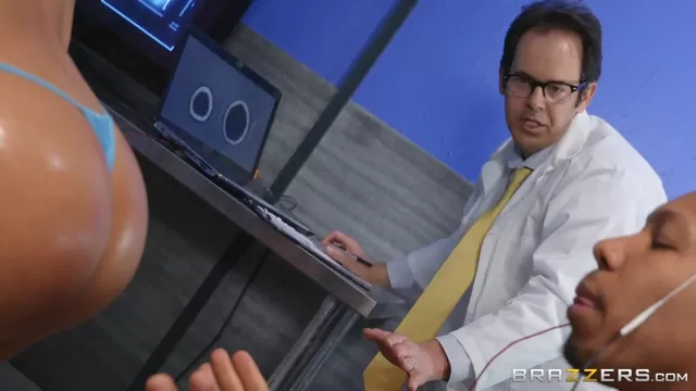 Актриса Анна Семиновичпен порно Орыс милфы жалаңаш порно