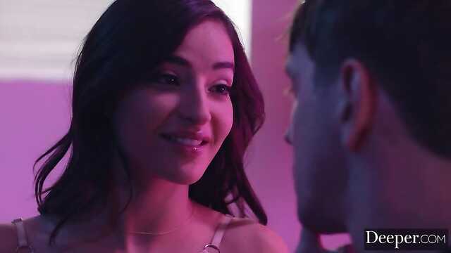 Zadowolił urodzinową dziewczynę niesamowitym seksem analnym