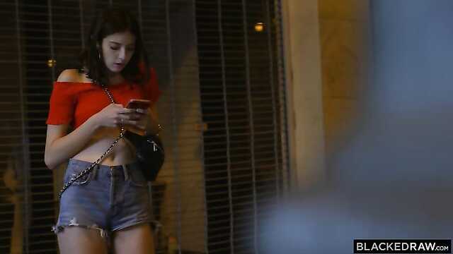 Белая пизда худой подруги и черный член