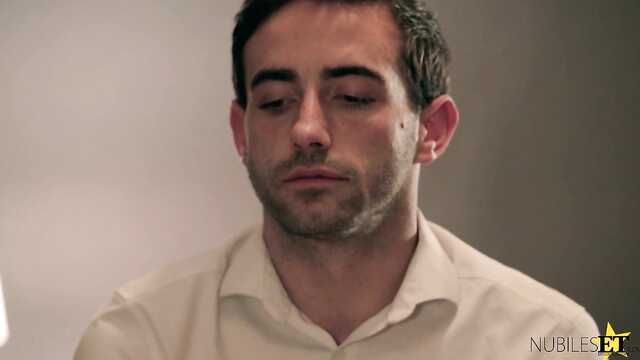 Мама Курит Дочь Учится: Реальный Подход к Отношениям