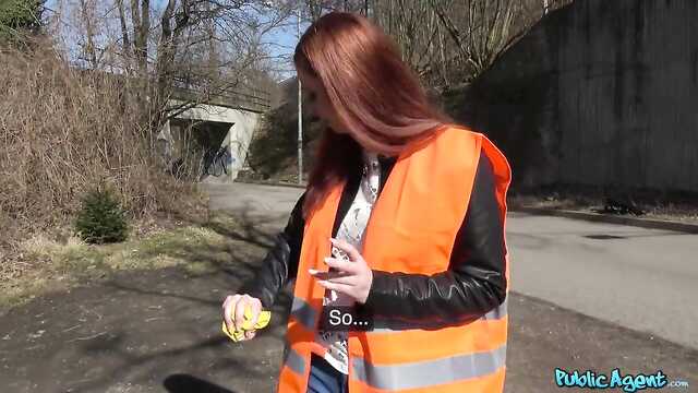 Skorupiak pendurit Baba tuż przy ulicy