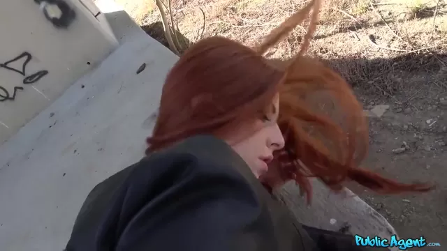 Жұмыстағы тыңшылық сексті қараңыз Сексуалдық және душта ебля