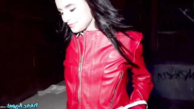 Slender nipple trembles from a member of the pick-up in the pussy