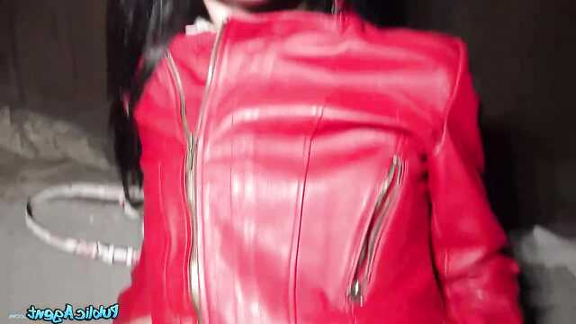 Slender nipple trembles from a member of the pick-up in the pussy