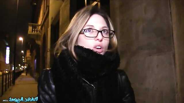 Another raid and a blonde on a pick-up truck