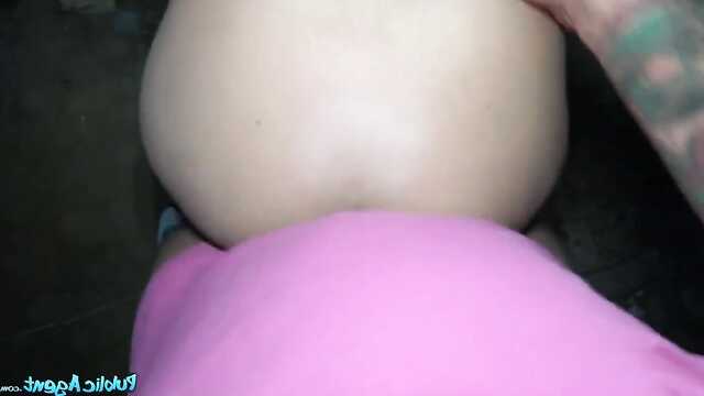 Заработок сексом в подворотне.