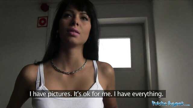 Fell for the bikes of a pickup truck and gave a mature man