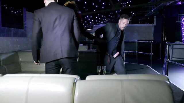 Стюардессы: Сексуально В Полете