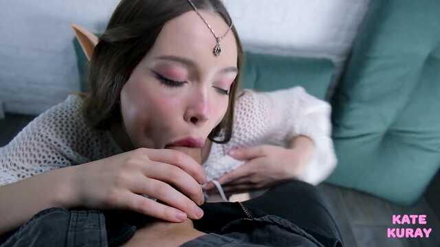 Косплей на эльфийку привел к минету от первого лица