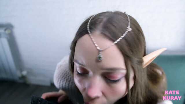 Косплей на эльфийку привел к минету от первого лица