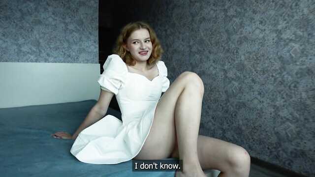 Прося деньги у сводного брата сестра согласилась отсосать ему