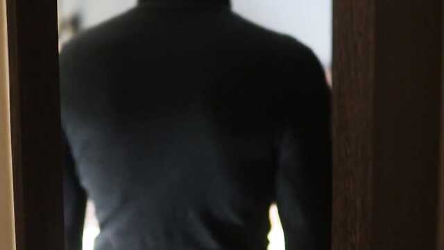 Не забыл надеть презерватив во время ебли