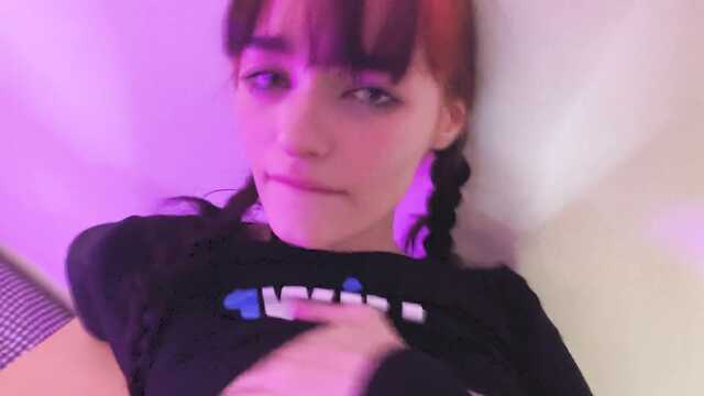 Для съемок порнушки поскакала на стволе