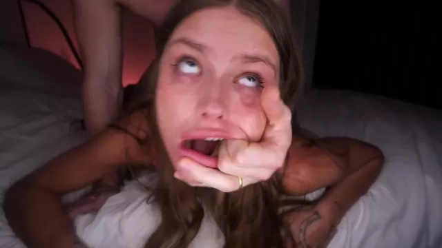 Секс, қатыгездік және юмор тақырыптарындағы бейнелер