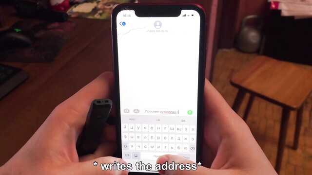 Начинающая проститутка пробует член клиента в анал