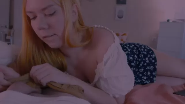 Мен юбканы шешпеймін! Мені шәуетпен толтырыңыз, өтінемін