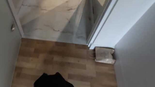 Кончил арналған әдемі попочку кейін секс