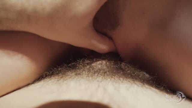 Трах от первого лица с потаскухой в маске