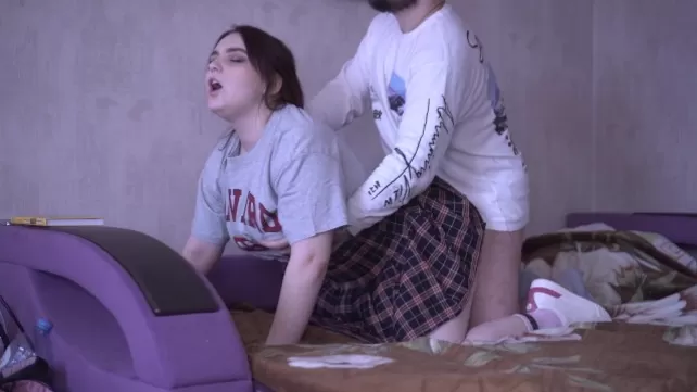 Пышка дворянно отсосав хуй трахнулась төсекте любовником