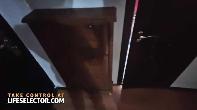 J'ai attrapé un imbécile pour le cosplay et l'ai plantée sur la bite