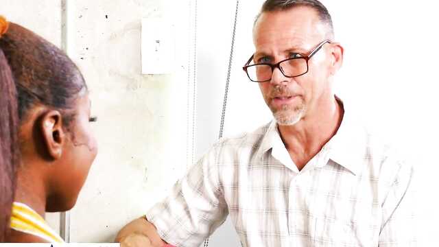 Pele preta na entrevista surpreendeu o mandenka grisalho