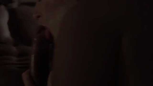 Жетілген тазалаушы әдемі секіреді мүшесі бұлшық ет негр