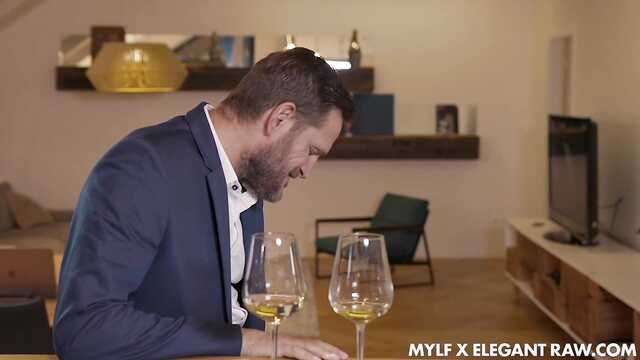 Au premier rendez-vous, j'ai failli déchirer le cul d'une blonde