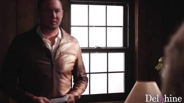 Trio z uwodzicielskimi blond księżniczkami