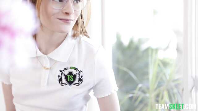 Мохнатка падчерицы не могла оставить мужика равнодушным