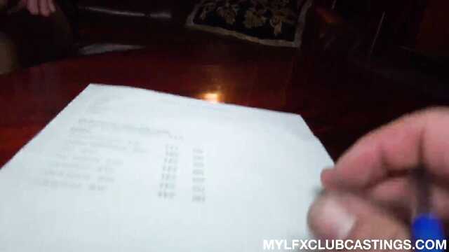 Танцовщица в клубе исполнила все пожелания клиента