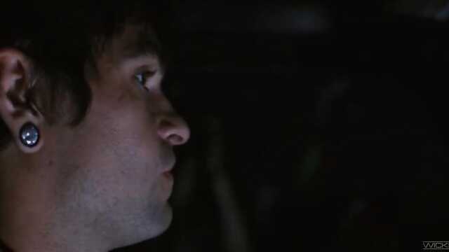 Насыщенный день закончился половым сношением у бассейна