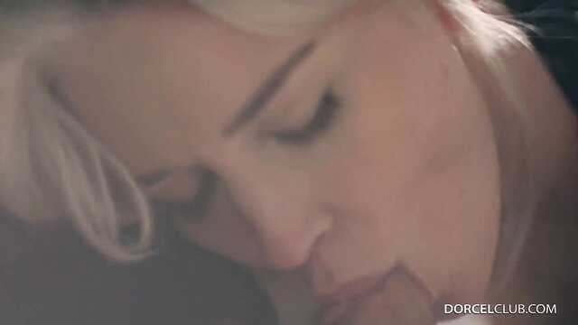 Поучаствовал в тройничке во время командировки