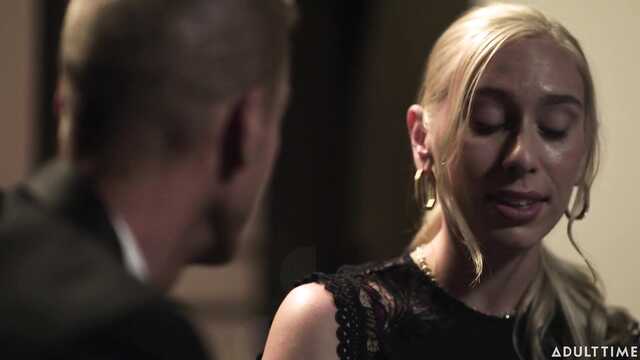 Деловая встреча в домашней обстановке закончилась сексом