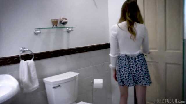 Мамочка делится мужем с хорошенькой дочкой