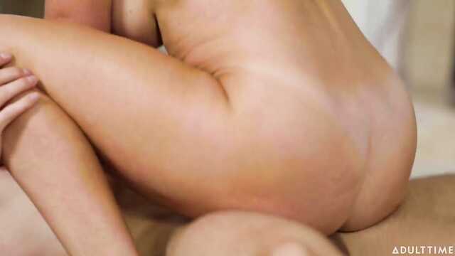 Жена беременная, значит можно вдуть инструкторше по йоге