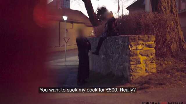 В фургоне за деньги пердолит суку в маске