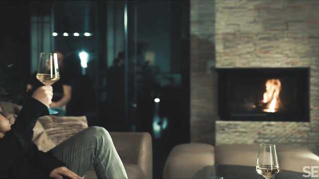 Ужин после работы заканчивается активным сексом