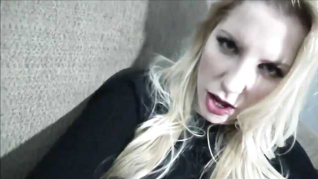 Мамочка составила приятнрую компанию вечером