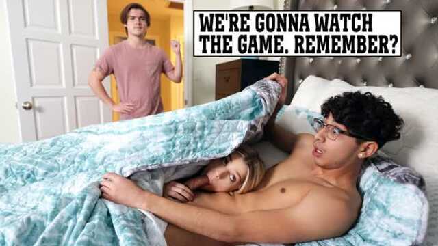 Позвал своего приятеля, чтобы удовлетворить сестру