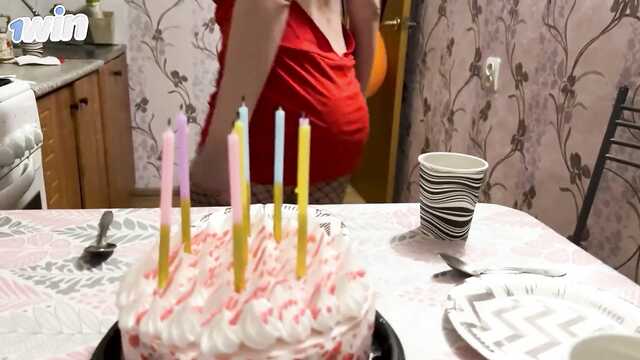 День Рождения мамки приятеля