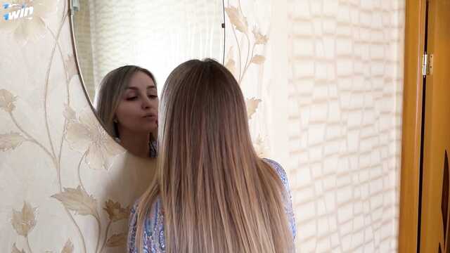 Эта милфочка рада молодому члену