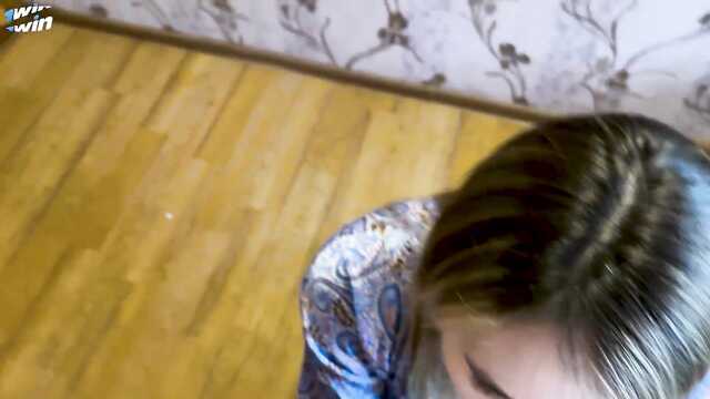 Эта милфочка рада молодому члену