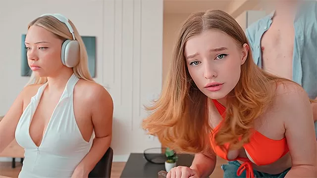 Емшектері жоқ үлкен кеуделер