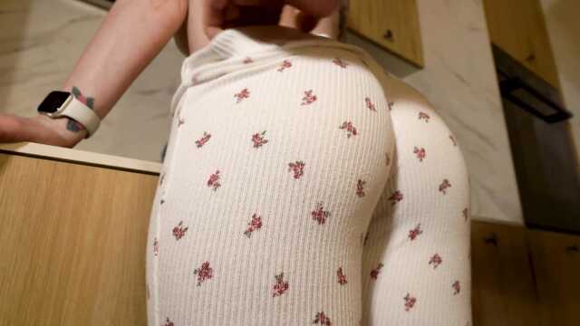 Чай, кофе или минет?