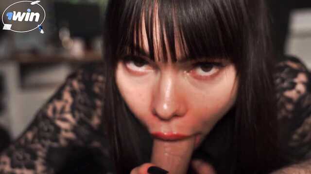 Обучающее порно видео, как нужно делать минет