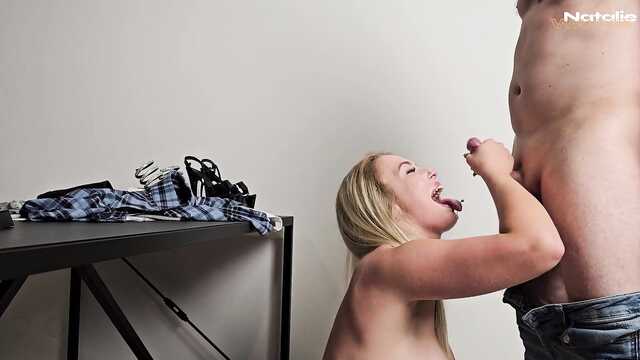 Подборка с самыми горячими камшотами для грудастой блондинки