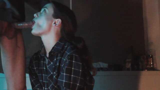 Просыпайся, будем трахаться!